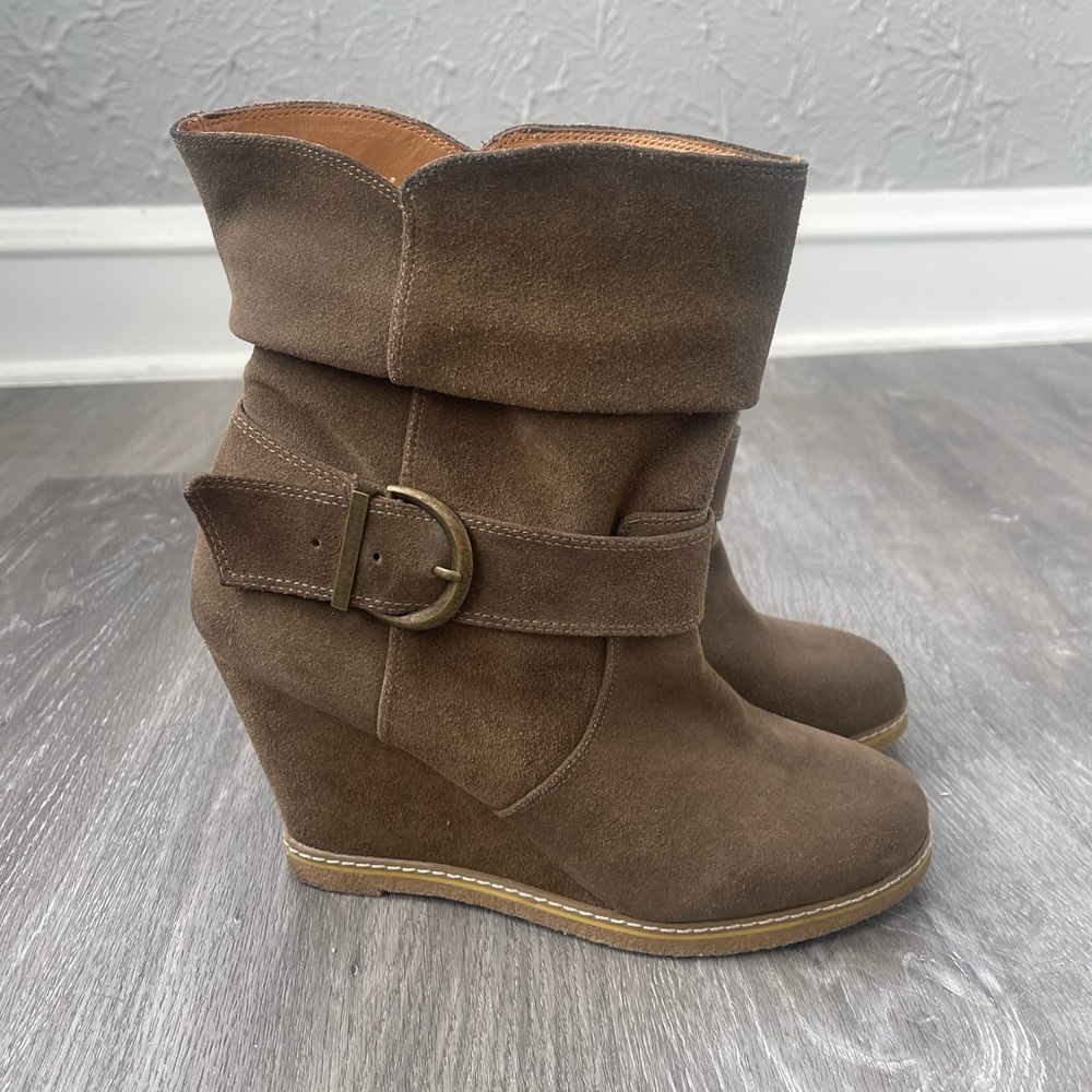 Kelsi Dagger Brown Haley Suede Leather Wedge Boots Size 10